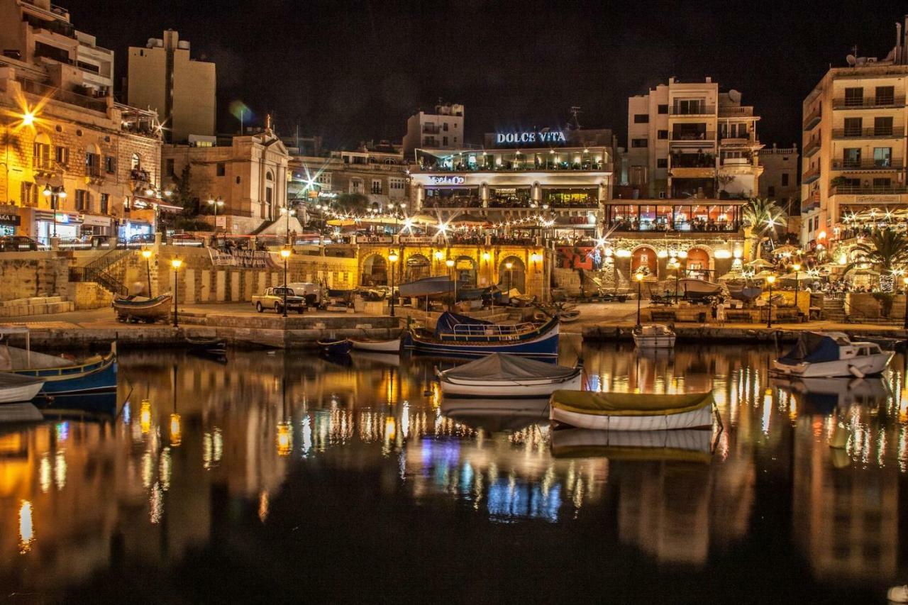 Splendid Apartment, Steps Away From The Sea Sliema Ngoại thất bức ảnh